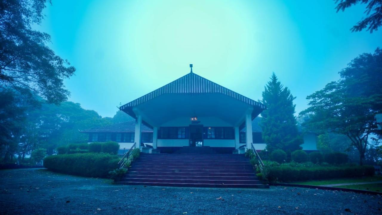 Tea Tours Ripon Heritage Bungalow Meppadi Exterior photo