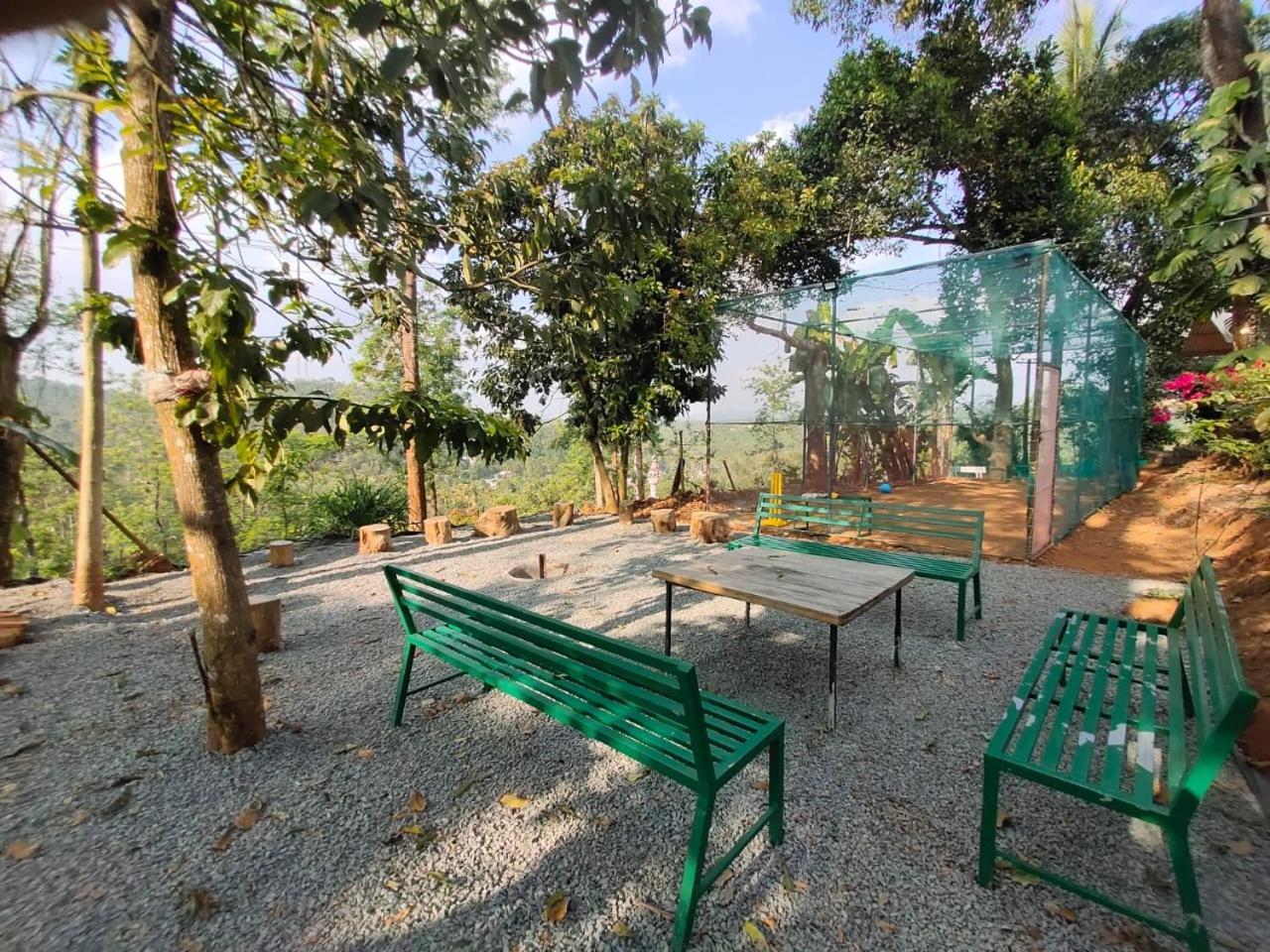 Tea Tours Ripon Heritage Bungalow Meppadi Exterior photo