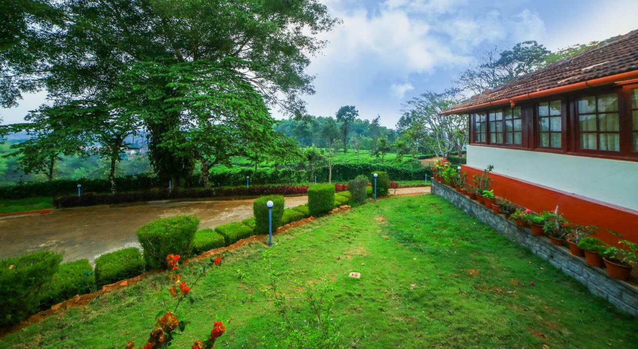 Tea Tours Ripon Heritage Bungalow Meppadi Exterior photo