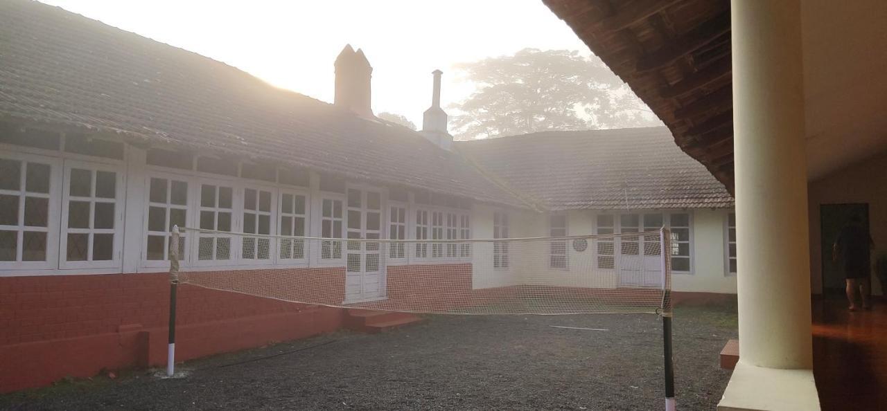Tea Tours Ripon Heritage Bungalow Meppadi Exterior photo